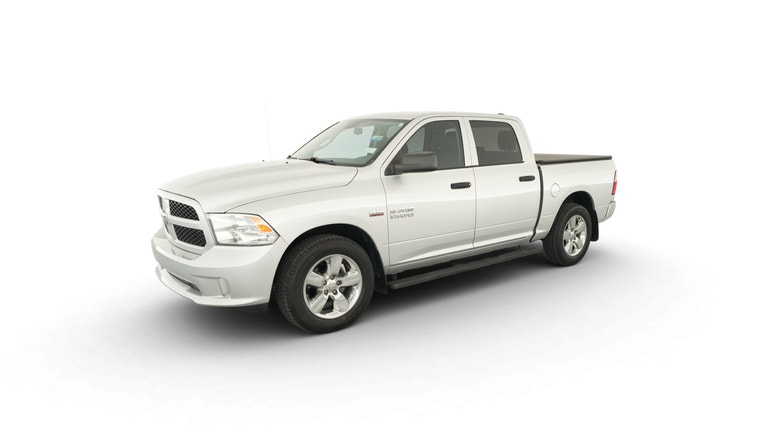 2018 Ram 1500 Crew Cab vehicle photo