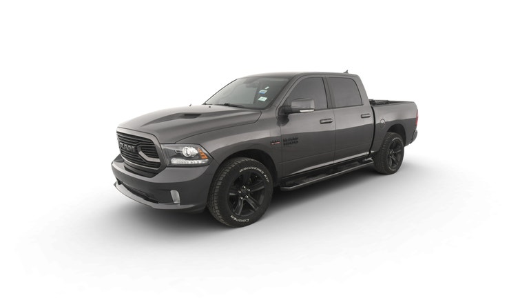 2018 Ram 1500 Crew Cab vehicle photo