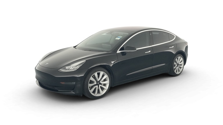 2018 Tesla Model 3 vehicle photo