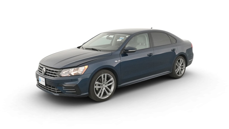 2018 Volkswagen Passat vehicle photo