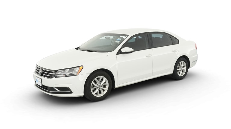 2018 Volkswagen Passat vehicle photo