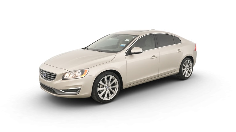 2018 Volvo S60 vehicle photo
