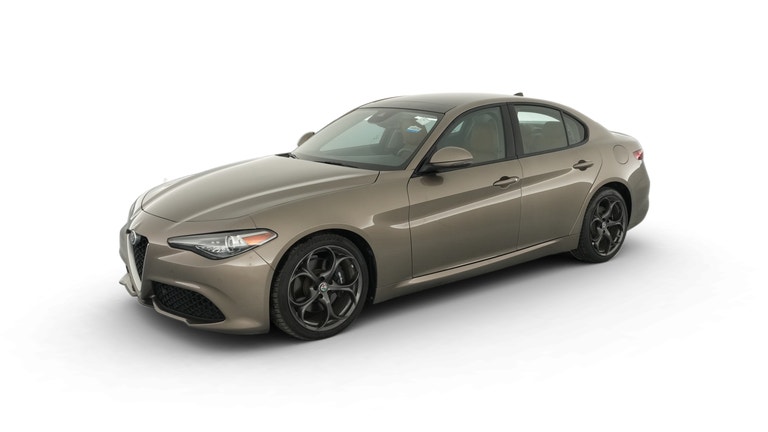 2019 Alfa Romeo Giulia vehicle photo