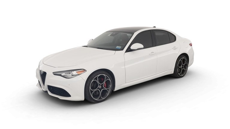 2019 Alfa Romeo Giulia vehicle photo