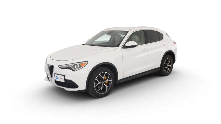 2019 Alfa Romeo Stelvio vehicle photo