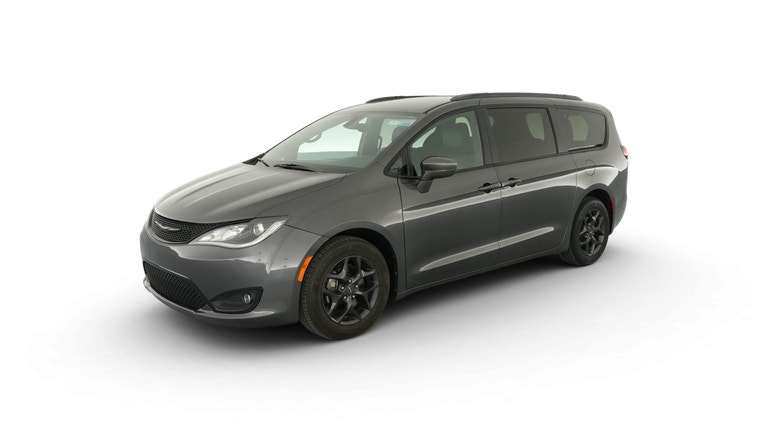 2019 Chrysler Pacifica vehicle photo