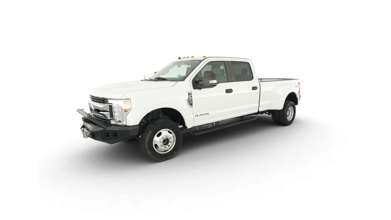 2019 Ford F350 Super Duty Crew Cab vehicle photo