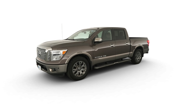 2019 Nissan Titan Crew Cab vehicle photo