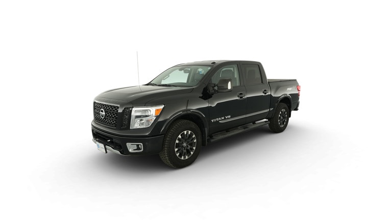 2019 Nissan Titan Crew Cab vehicle photo