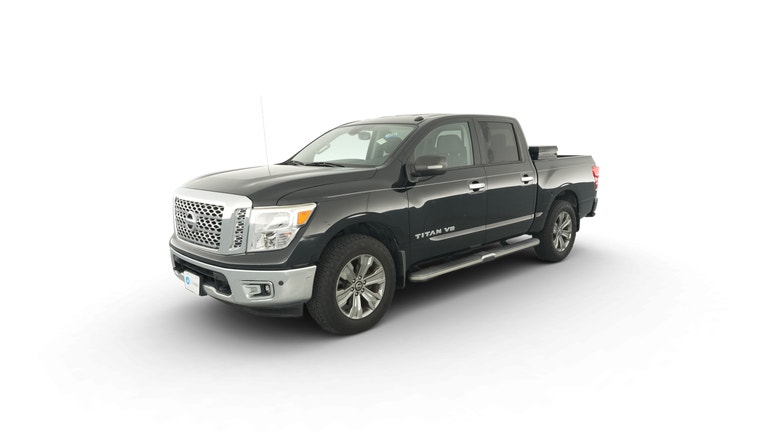 2019 Nissan Titan Crew Cab vehicle photo