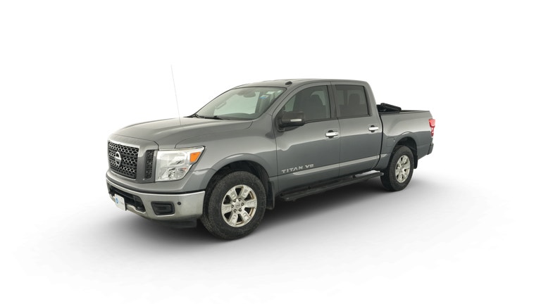 2019 Nissan Titan Crew Cab vehicle photo