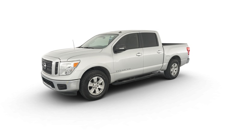 2019 Nissan Titan Crew Cab vehicle photo