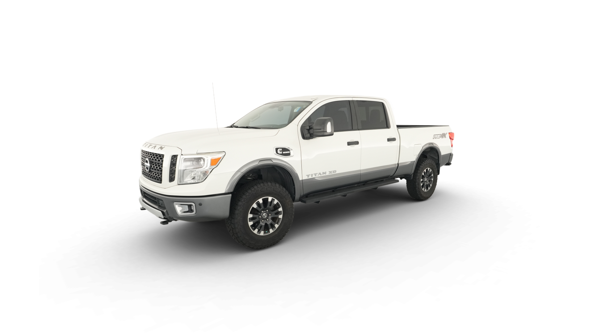 2019 Nissan TITAN XD Crew Cab vehicle photo