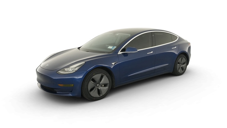 2019 Tesla Model 3 vehicle photo