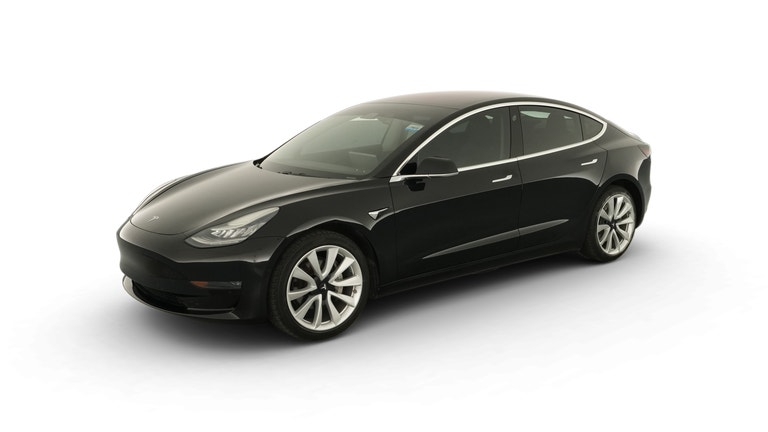 2019 Tesla Model 3 vehicle photo