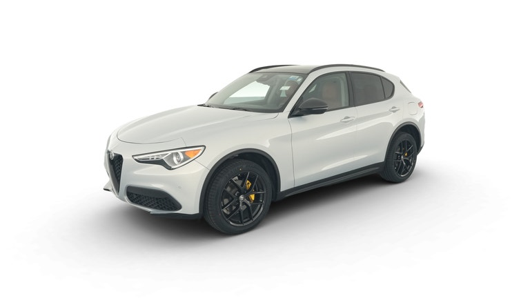 2020 Alfa Romeo Stelvio vehicle photo