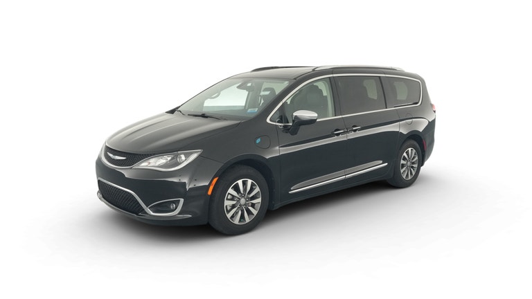 2020 Chrysler Pacifica Hybrid vehicle photo