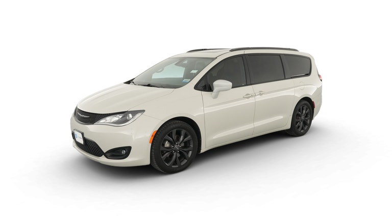 2020 Chrysler Pacifica vehicle photo