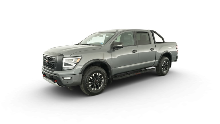 2020 Nissan Titan Crew Cab vehicle photo
