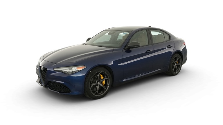 2021 Alfa Romeo Giulia vehicle photo