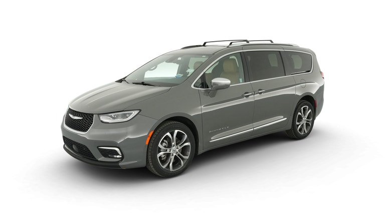 2021 Chrysler Pacifica vehicle photo