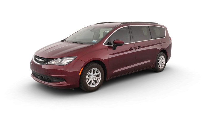 2021 Chrysler Voyager vehicle photo