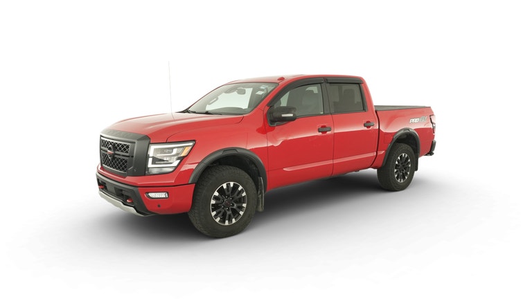 2021 Nissan Titan Crew Cab vehicle photo