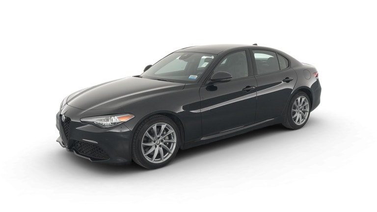 2022 Alfa Romeo Giulia vehicle photo