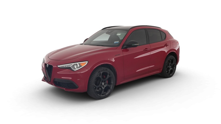 2022 Alfa Romeo Stelvio vehicle photo