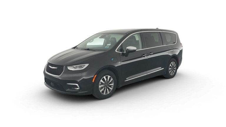 2022 Chrysler Pacifica Hybrid vehicle photo
