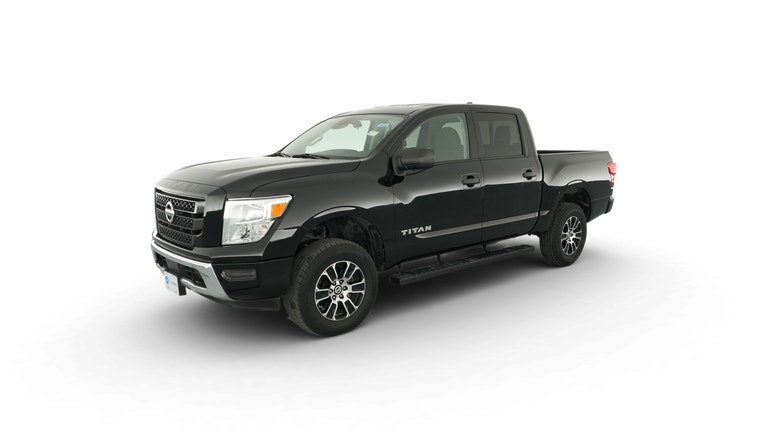 2022 Nissan Titan Crew Cab vehicle photo