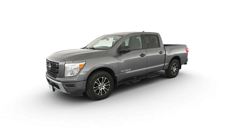 2022 Nissan Titan Crew Cab vehicle photo