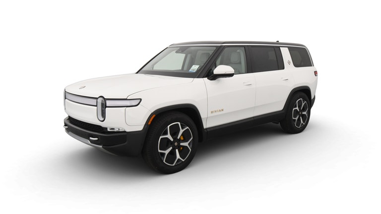 2023 Rivian R1S vehicle photo