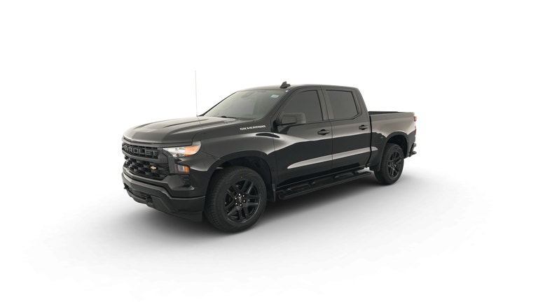 2024 Chevrolet Silverado 1500 Crew Cab vehicle photo