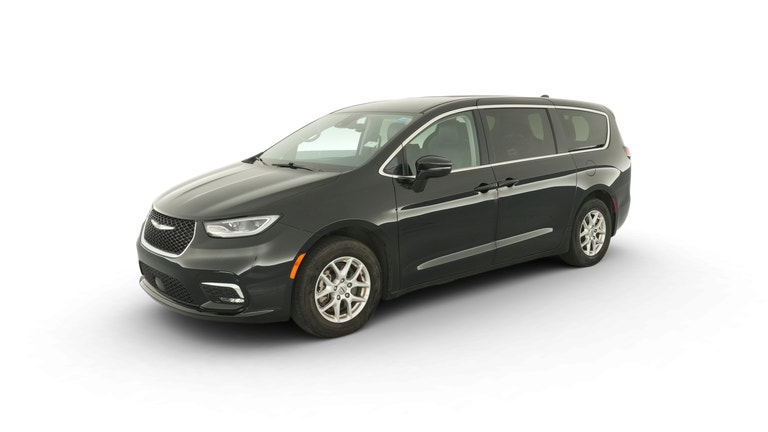 2024 Chrysler Pacifica vehicle photo