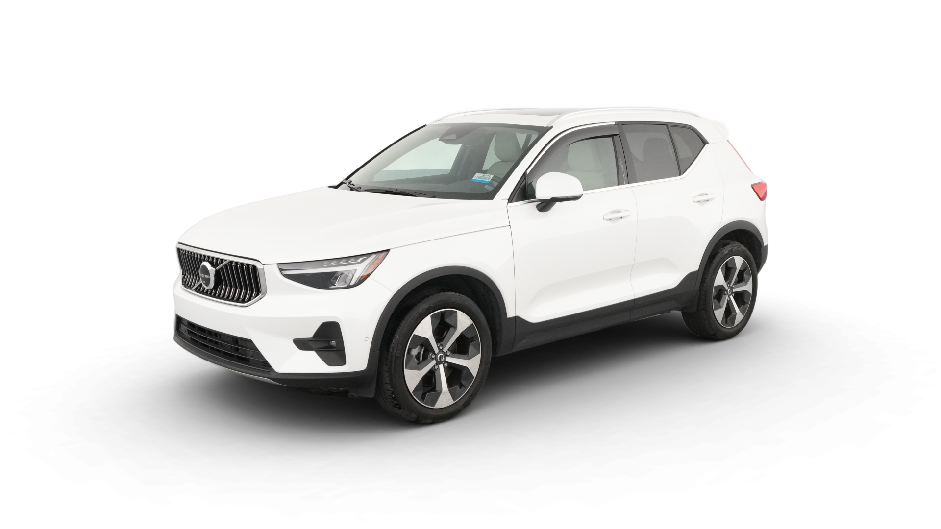 2024 Volvo XC40 vehicle photo
